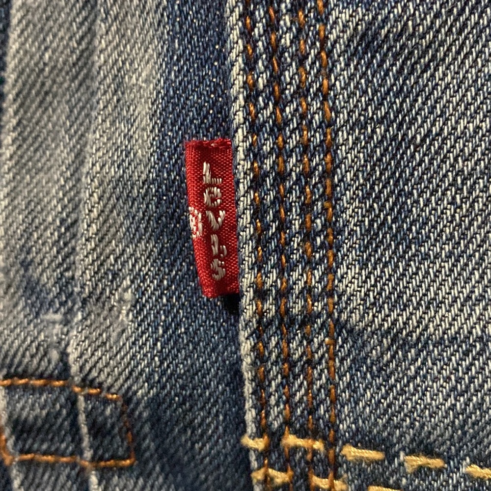 Levi’s Denim Button Up Blue Jean Jacket - Picture 10 of 15